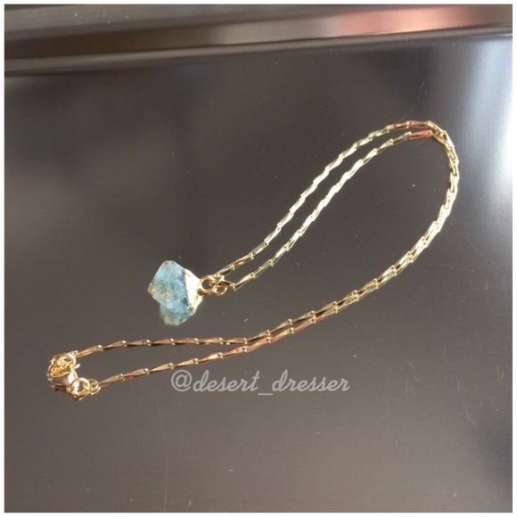 ➖𝐿𝑎𝑠𝑡 𝐶ℎ𝑎𝑛𝑐𝑒➖Raw Fluorite 14k Necklace - Picture 2 of 5